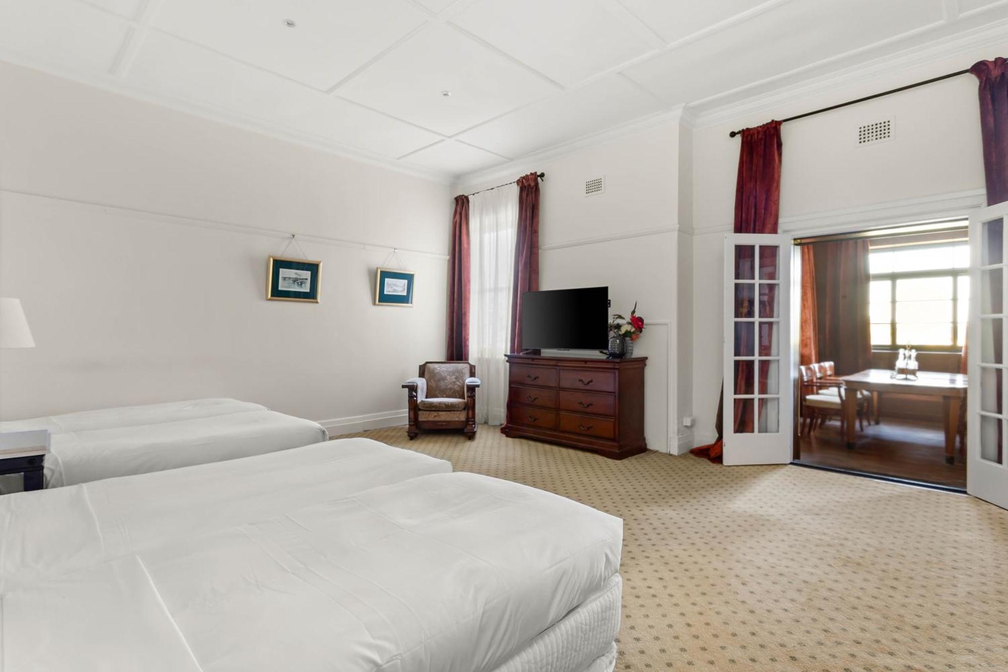 The Robertson Hotel エクステリア 写真
