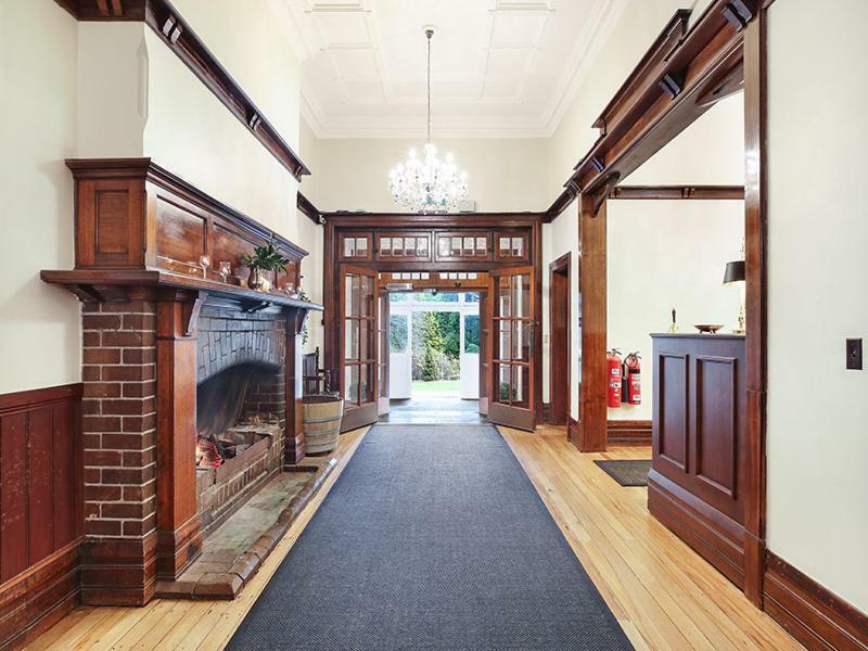 The Robertson Hotel エクステリア 写真