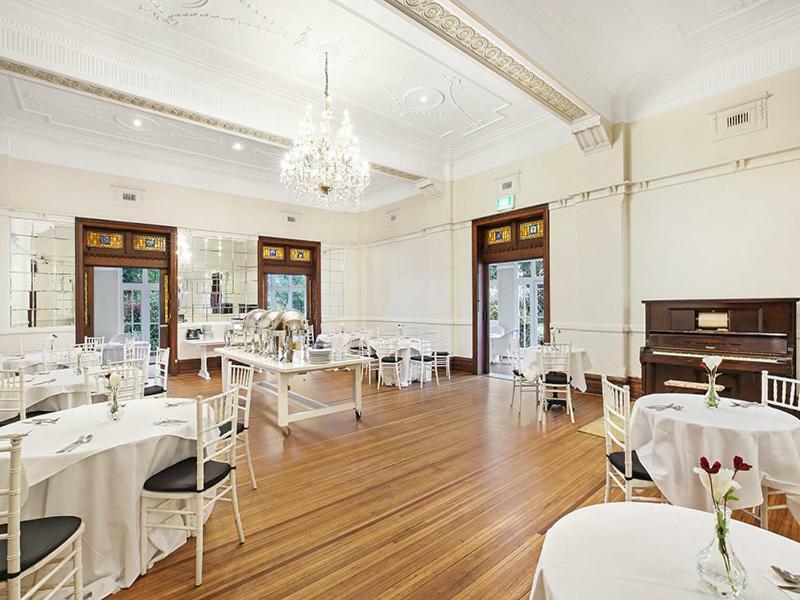 The Robertson Hotel エクステリア 写真